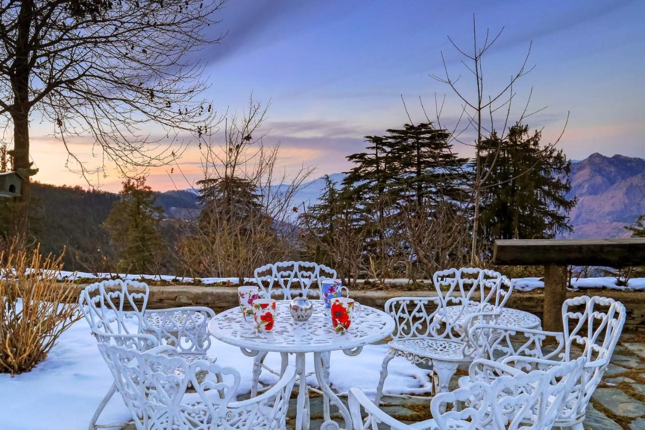 Stayvista At Violet Hill With Bonfire, Gazebo & Hill View Shimla Exterior photo